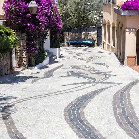 Grazioso Bilocale A In Costa Smeralda Appartement *